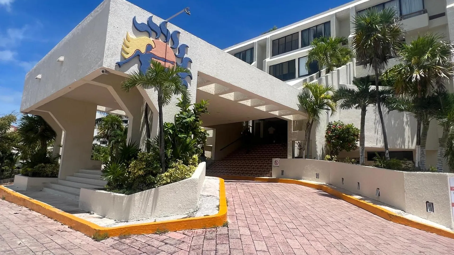 Hermoso Depto Con Vista Al Mar En Zona Hotelera. Cancun Apartment
